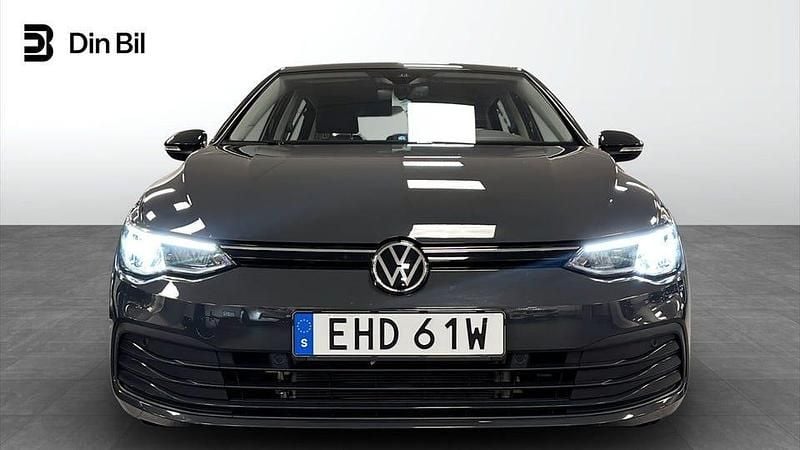 Begagnad VW Golf VIII 110 HK (80 kW) 2022 Grå Kombi