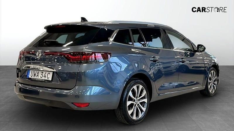 Begagnad Renault Mégane IV 140 HK (102 kW) 2023 Grå Kombi