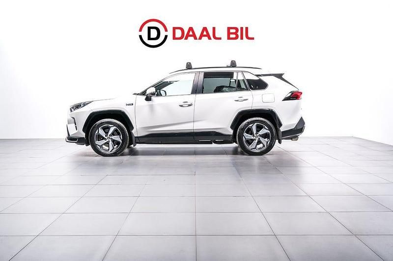 Vit Begagnad 2021 Toyota RAV4 Edition SUV | 289 700 kr - Bild 1/4