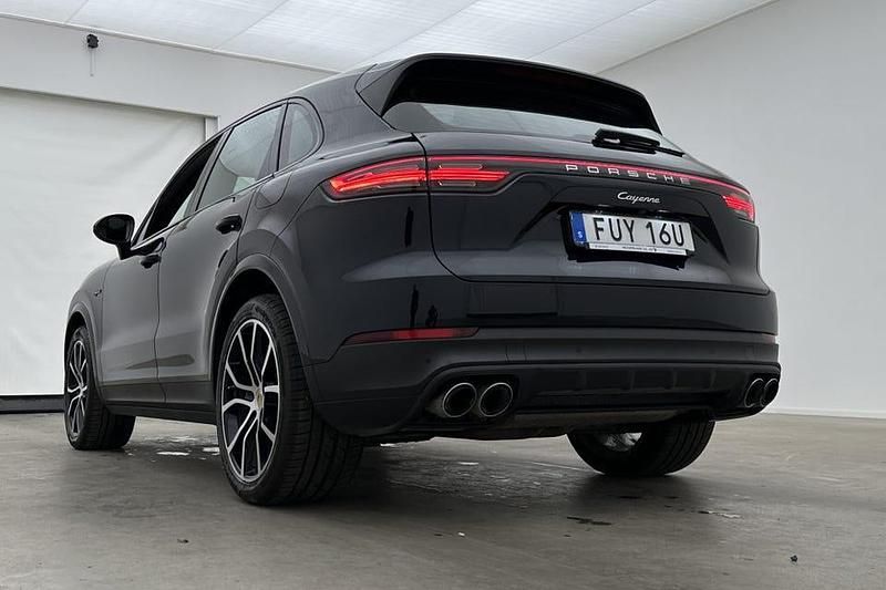 Begagnad Porsche Cayenne 462 HK (339 kW) 2022 SUV