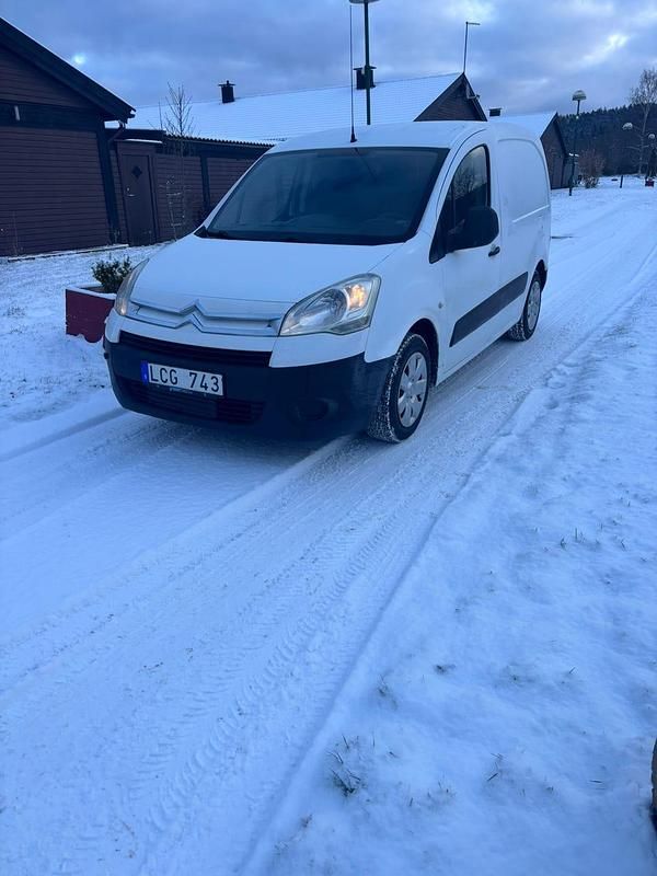 Begagnad 2010 Citroën Berlingo Van | 18 700 kr (Marknadspris) - Bild 1/4
