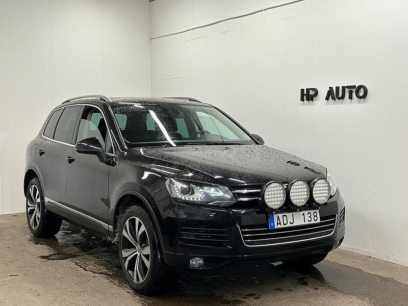 Svart Begagnad 2013 VW Touareg SUV | 164 000 kr (Marknadspris) - Bild 1/4