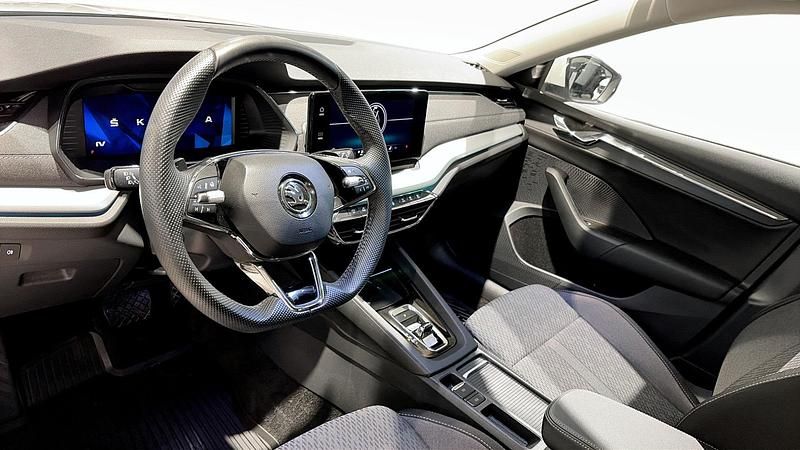 Begagnad Skoda Octavia 2024 Vit Kombi