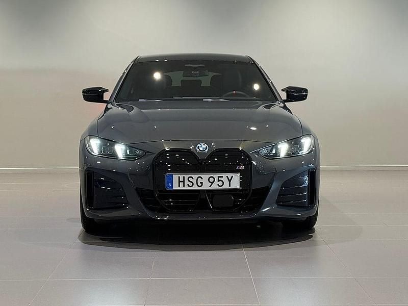 Begagnad BMW i4 Comfort Edition 442 kW (601 HK) 2026 Grå Sedan