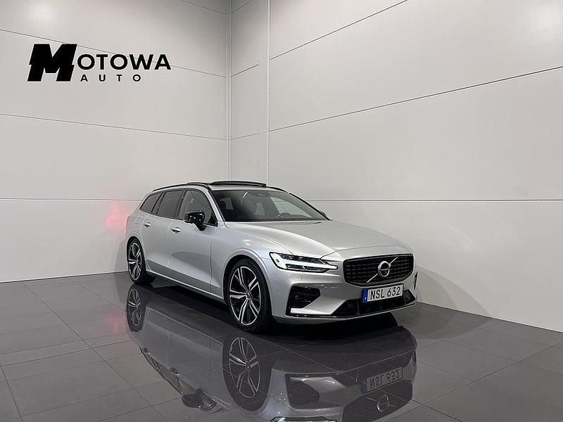 Silver Begagnad 2018 Volvo V60 R-Design Kombi | 324 900 kr (Lite dyr) - Bild 1/4