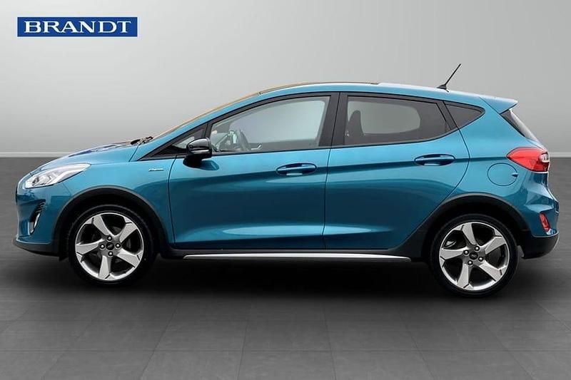 Begagnad Ford Fiesta Active 101 HK (74 kW) 2019 Blå Halvkombi