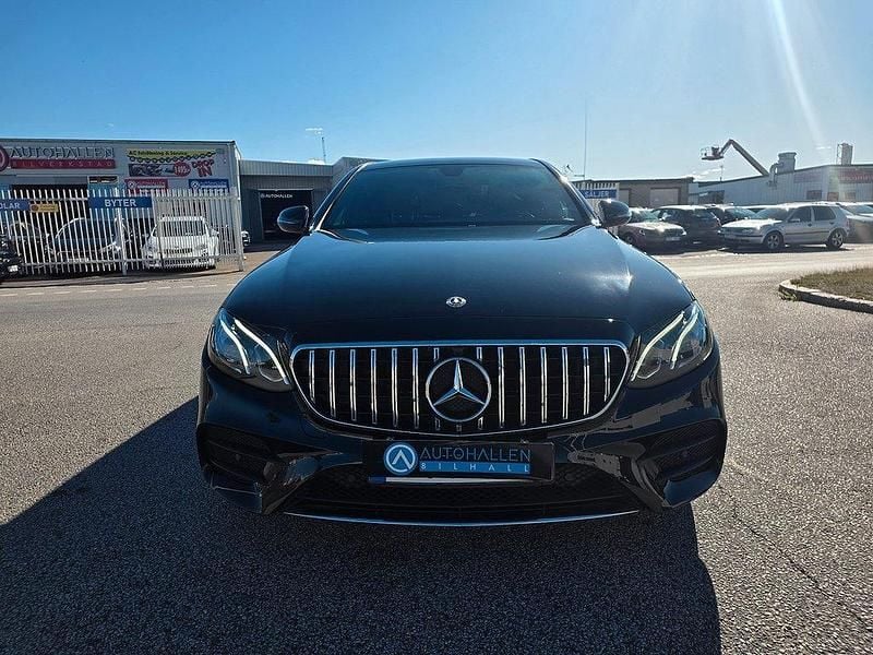 Begagnad Mercedes E220 AMG line 194 HK (142 kW) 2018 Svart Sedan