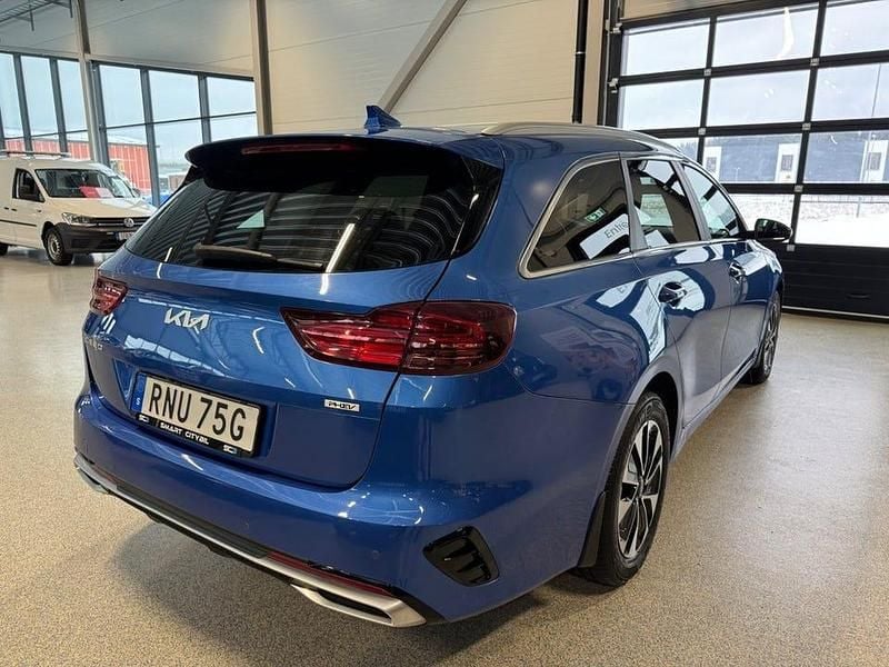 Begagnad Kia Ceed Sportswagon Advance 141 HK (103 kW) 2022 Blå Kombi