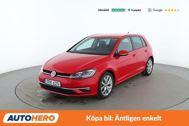 Röd Begagnad 2018 VW Golf VII Halvkombi | 211 000 kr (Marknadspris) - Bild 1/4