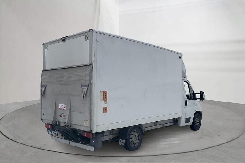 Begagnad Peugeot Boxer 163 HK (119 kW) 2018 Vit Van