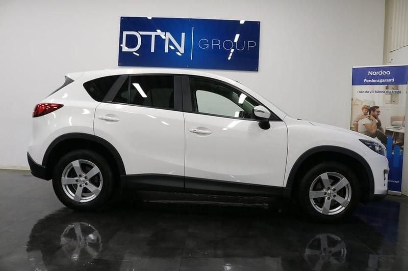Vit Begagnad 2016 Mazda CX-5 SUV | 169 500 kr (Marknadspris) - Bild 1/4