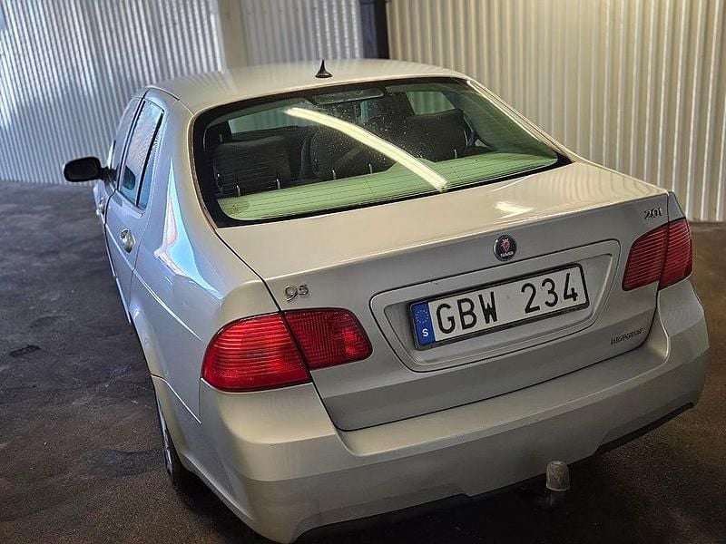 Begagnad Saab 9-5 Linear 150 HK (110 kW) 2007 Ljusgrå Sedan
