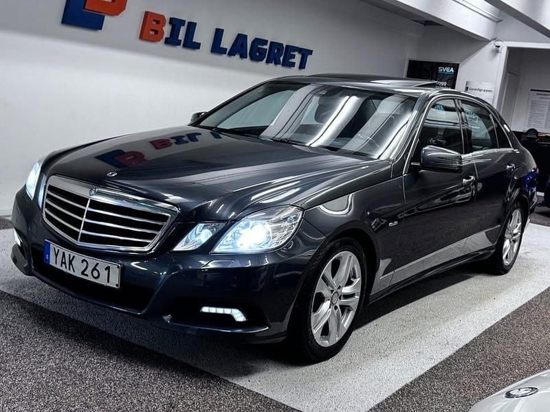 Mörkgrå Begagnad 2010 Mercedes E350 Avantgarde Sedan | 79 900 kr (Marknadspris) - Bild 1/4