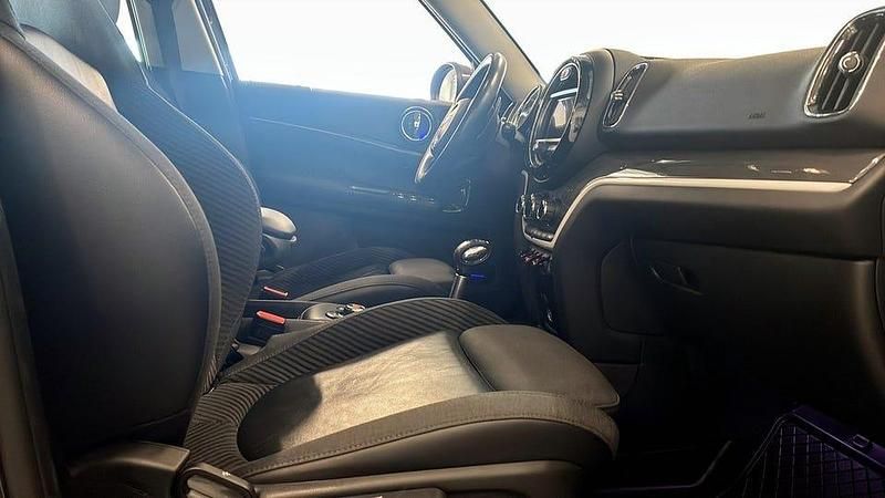 Begagnad Mini Countryman 192 HK (141 kW) 2017 Grå