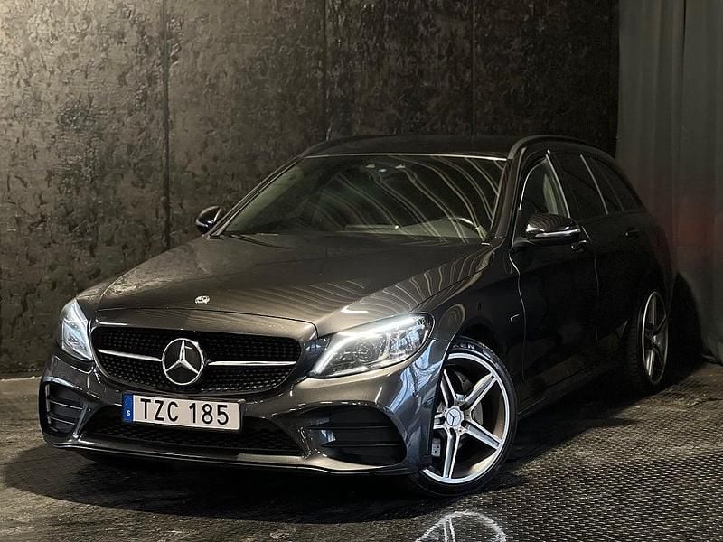 Begagnad Mercedes C300e Edition 306 HK (225 kW) 2021 Grå Kombi