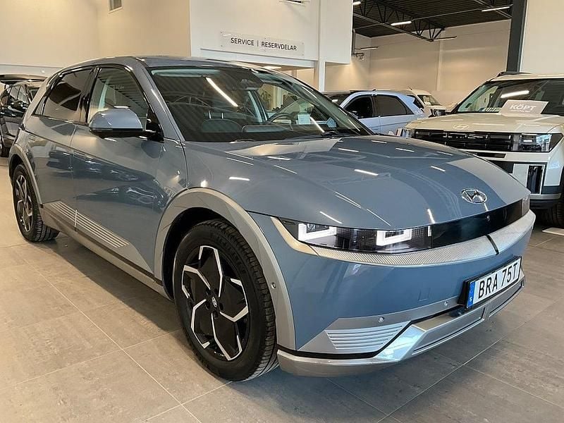 Begagnad Hyundai Ioniq 5 Advanced 167 kW (228 HK) 2023 Lucid blue metallic SUV
