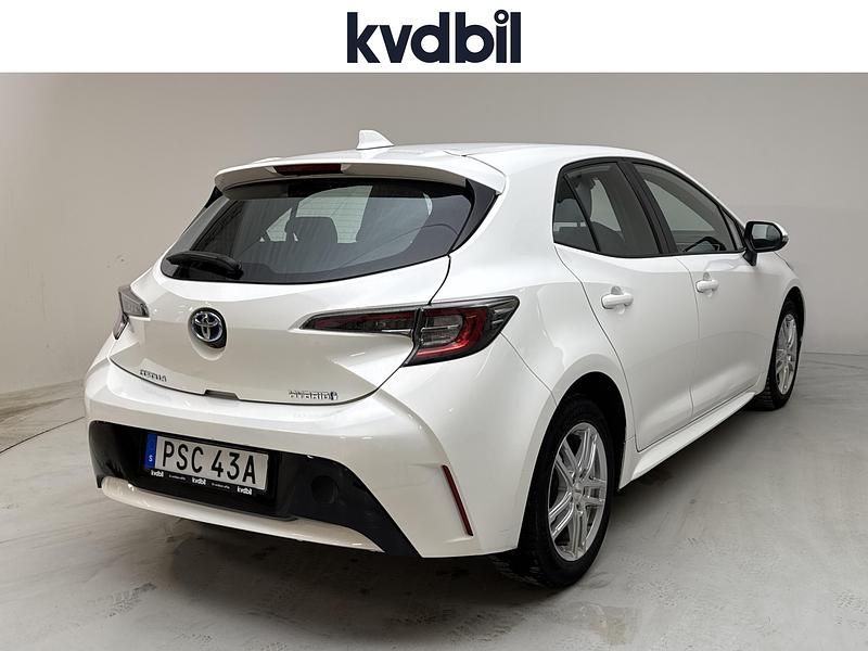 Begagnad Toyota Corolla Hybrid 2022 Vit