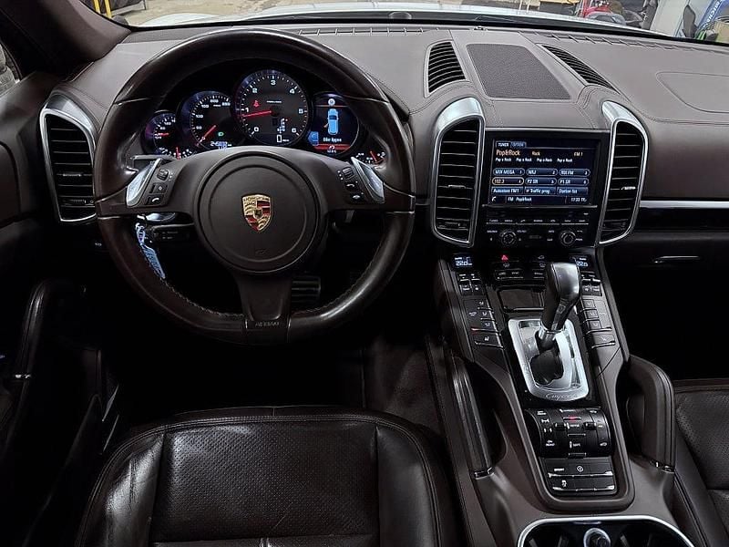 Begagnad Porsche Cayenne S 382 HK (280 kW) 2013 Vit SUV