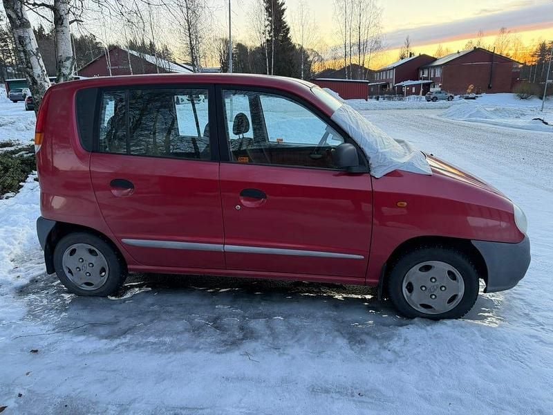 Begagnad 1999 Hyundai Atos Halvkombi | 16 000 kr (Bra pris) - Bild 1/4