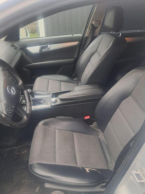 Begagnad Mercedes C200 136 HK (100 kW) 2009 Kombi