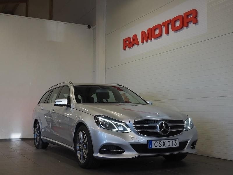 Silver Begagnad 2014 Mercedes E220 Avantgarde Kombi | 189 900 kr (Marknadspris) - Bild 1/3