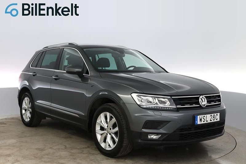 Grå Begagnad 2019 VW Tiguan Executive SUV | 239 900 kr (Bra pris) - Bild 1/4