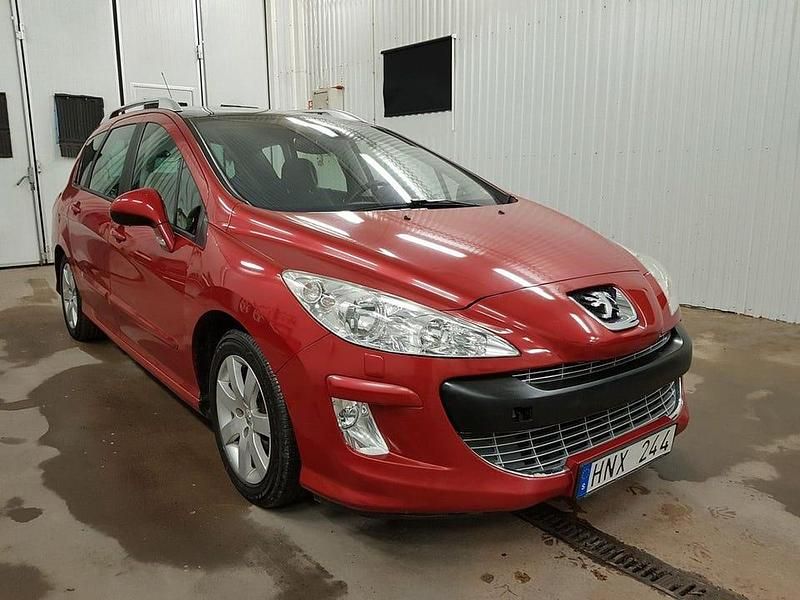 Begagnad Peugeot 308 SW 109 HK (80 kW) 2008 Röd Kombi