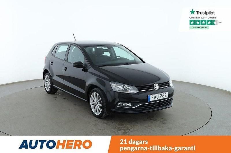 Svart Begagnad 2015 VW Polo Halvkombi | 117 000 kr (Marknadspris) - Bild 1/4