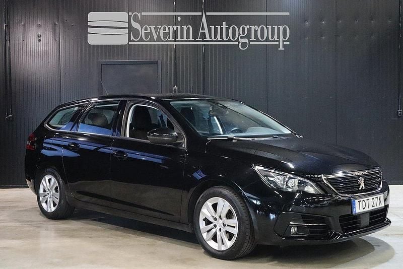 Svart Begagnad 2019 Peugeot 308 Active Kombi | 109 000 kr (Marknadspris) - Bild 1/4