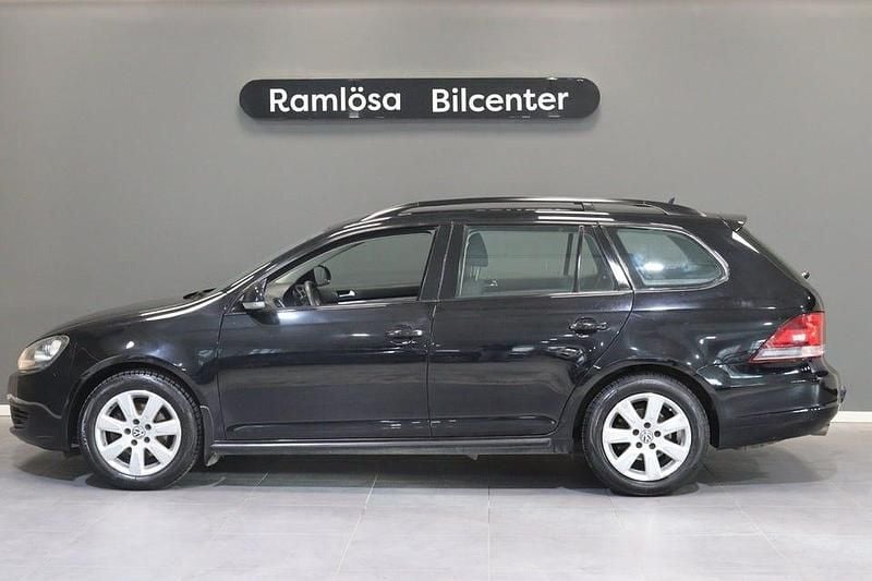 Begagnad VW Golf VI 122 HK (89 kW) 2010 Svart Halvkombi