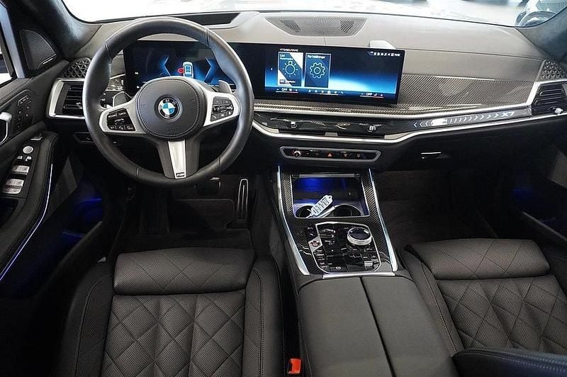 Begagnad BMW X7 Comfort Edition 340 HK (250 kW) 2024 Okänd SUV