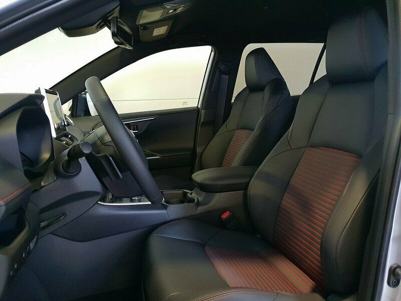 Begagnad Suzuki Across 306 HK (225 kW) 2021 Silver metallic SUV