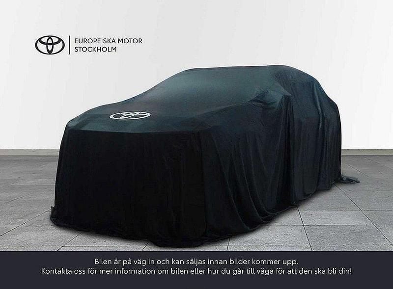 Svart Begagnad 2025 Toyota Yaris Hybrid Active Halvkombi | 249 900 kr (Marknadspris) - Bild 1/1