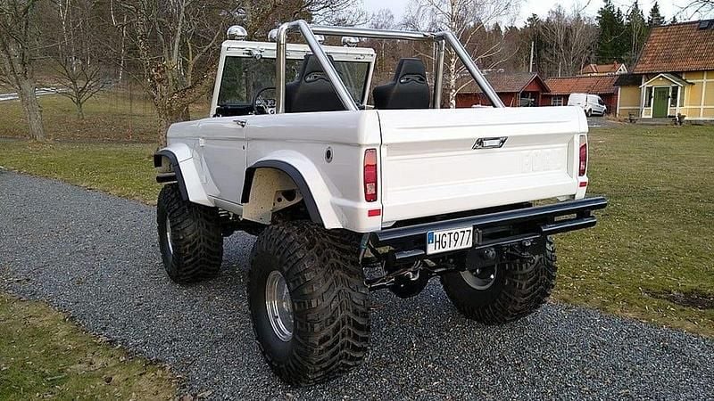 Begagnad Ford Bronco 141 HK (103 kW) 1974 Vit SUV