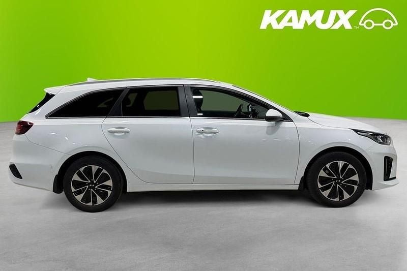 Begagnad Kia Ceed Sportswagon Advance 141 HK (103 kW) 2020 Vit Kombi