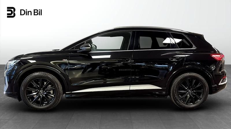 Begagnad Audi Q4 e-tron S-Line 210 kW (286 HK) 2025 Mytsvart metallic SUV