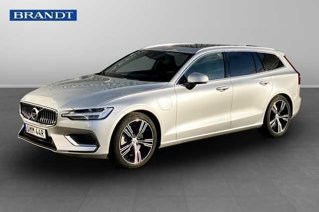 Begagnad 2021 Volvo V60 Kombi | 379 900 kr (Lite dyr) - Bild 1/4
