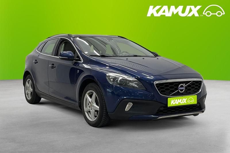 Begagnad Volvo V40 CC 190 HK (139 kW) 2015 Blå Kombi