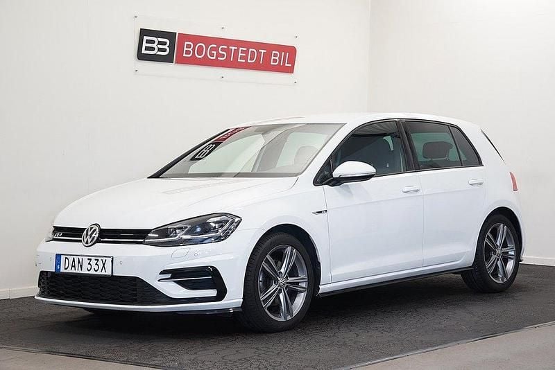 Vit Begagnad 2019 VW Golf VIII GT Halvkombi | 219 000 kr (Marknadspris) - Bild 1/4
