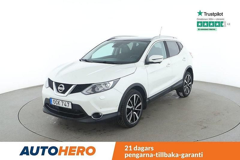 Vit Begagnad 2016 Nissan Qashqai 360º SUV | 123 000 kr (Marknadspris) - Bild 1/4