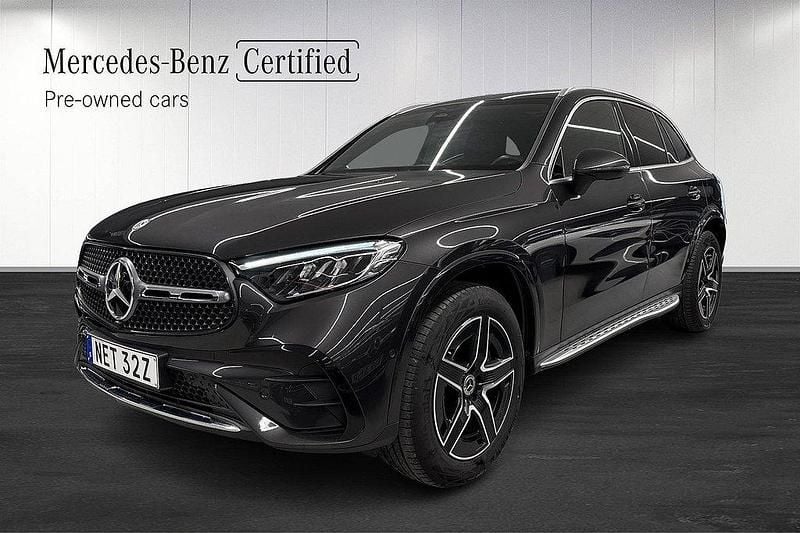 Grå Begagnad 2024 Mercedes GLC300e AMG SUV | 689 000 kr (Bra pris) - Bild 1/4