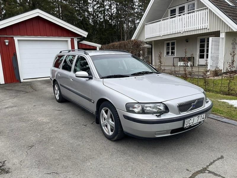 Begagnad Volvo V70 140 HK (102 kW) 2004 Kombi