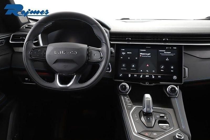 Begagnad Lynk & Co 01 180 HK (132 kW) 2023 Svart SUV