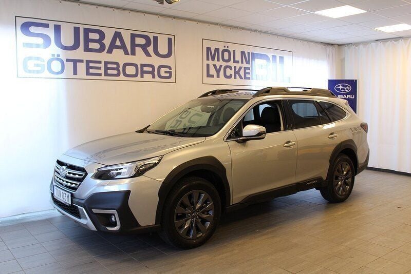 Grå Begagnad 2024 Subaru Outback SUV | 419 900 kr (Bra pris) - Bild 1/4