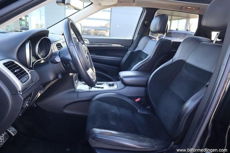 Begagnad Jeep Grand Cherokee 241 HK (177 kW) 2012 Svart SUV
