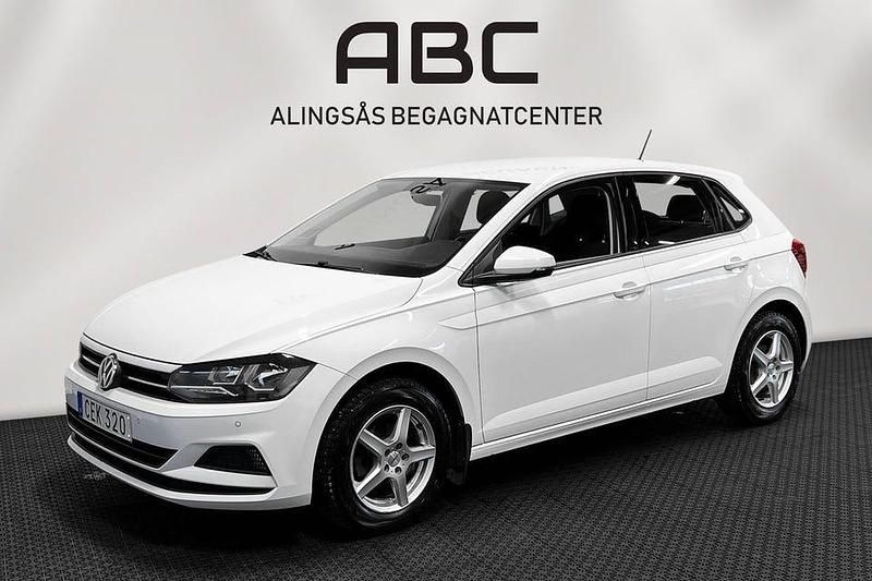 Vit Begagnad 2018 VW Polo Halvkombi | 109 000 kr (Bra pris) - Bild 1/4