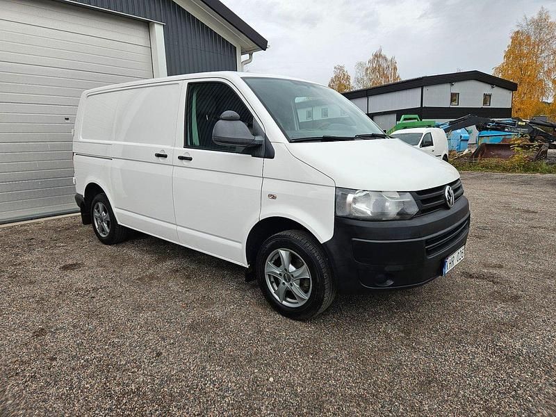 Vit Begagnad 2014 VW T5 Van | 99 000 kr (Bra pris) - Bild 1/4