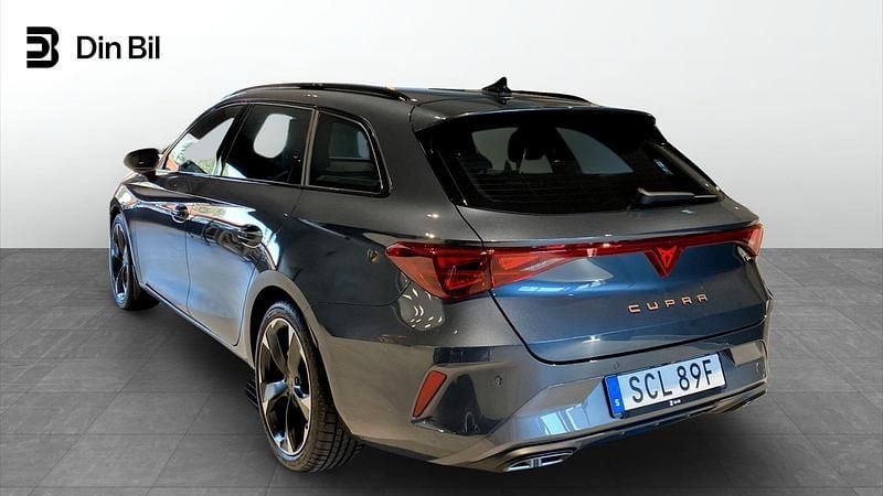 Ny Cupra Leon 150 HK (110 kW) 2025 Mörkgrå (magnetic tech metallic) Kombi