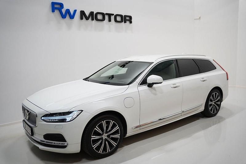 Vit Begagnad 2020 Volvo V90 Kombi | 239 900 kr (Marknadspris) - Bild 1/4