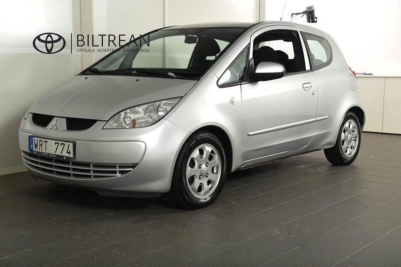 Silver Begagnad 2005 Mitsubishi Colt Halvkombi | 22 900 kr (Marknadspris) - Bild 1/4